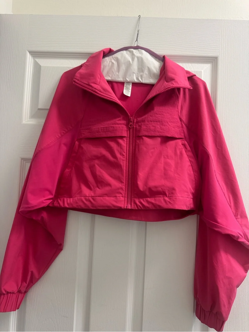 ALO Yoga Cropped Zip Utility Jacket in Berry Pink